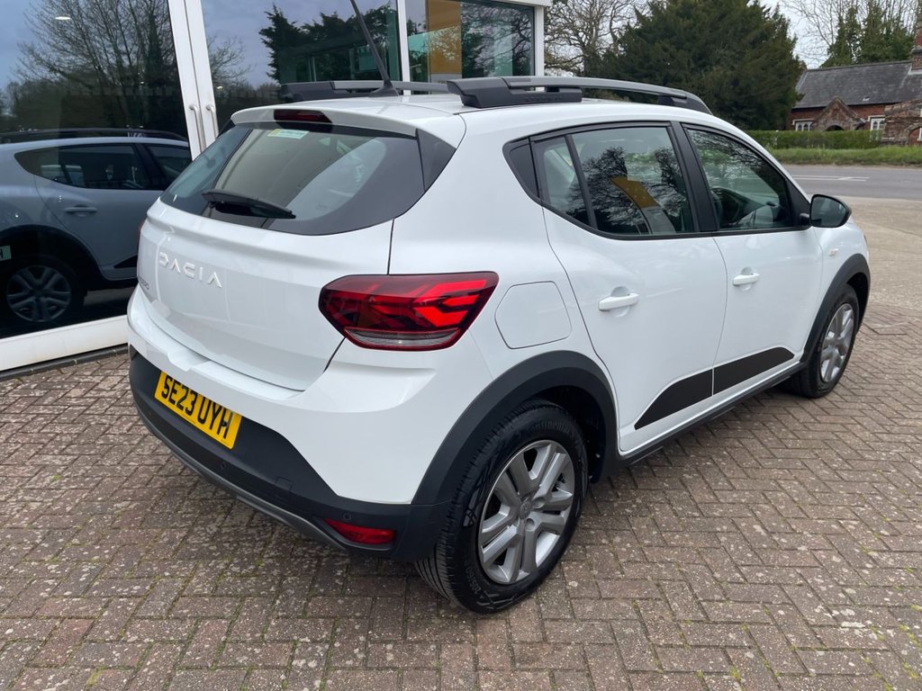 USED 2023 23 DACIA SANDERO STEPWAY 1.0 TCe Expression Hatchback 5dr Petrol Manual Euro 6 (s/s) (90 ps) 