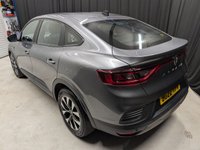 USED 2022 22 RENAULT ARKANA 1.6 E-TECH Iconic SUV 5dr Petrol Hybrid Auto 2WD Euro 6 (s/s) (145 bhp) Rear view camera, Android Auto, Apple CarPlay