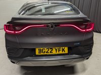 USED 2022 22 RENAULT ARKANA 1.6 E-TECH Iconic SUV 5dr Petrol Hybrid Auto 2WD Euro 6 (s/s) (145 bhp) Rear view camera, Android Auto, Apple CarPlay