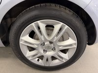 USED 2008 08 VAUXHALL CORSA 1.4i 16v Design Hatchback 5dr Petrol Automatic (a/c) (158 g/km, 89 bhp) 