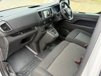 USED 2023 73 VAUXHALL Vivaro Life Electric 50kWh Combi MPV 5dr Electric Auto MWB (9 Seat, 7.4kW Charger) (136 ps) QUALIFYING VEHICLE-50KW-SERVICED