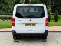 USED 2023 73 VAUXHALL Vivaro Life Electric 50kWh Combi MPV 5dr Electric Auto MWB (9 Seat, 7.4kW Charger) (136 ps) QUALIFYING VEHICLE-50KW-SERVICED