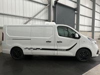 USED 2020 70 RENAULT TRAFIC FRIDGE VAN 2.0 DCI ENERGY 145PS L2 LWB BLACK EDITION - NO VAT 
