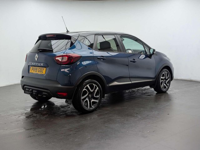 USED 2019 19 RENAULT CAPTUR 1.5 Captur Iconic dCi Auto 5dr CLICK & COLLECT/ HOME DELIVERY
