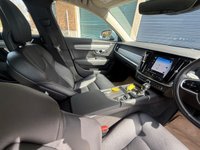 USED 2018 18 VOLVO V90 2.0 D4 Momentum Estate 5dr Diesel Auto Euro 6 (s/s) (190 ps) FSH, 2 PRE OWNERS, PREMIUM TYRES