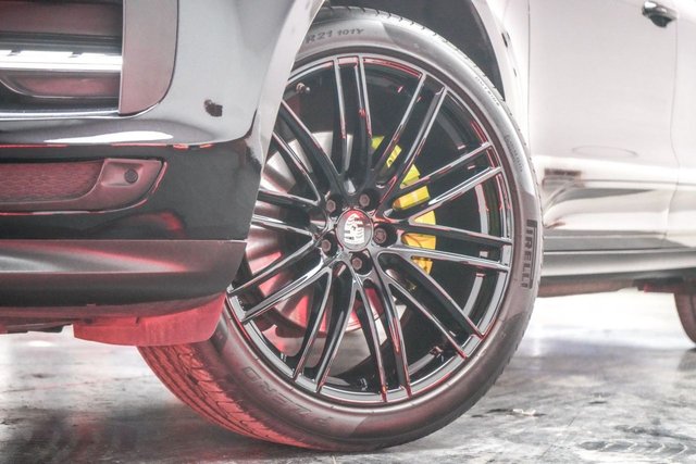 View our PORSCHE MACAN