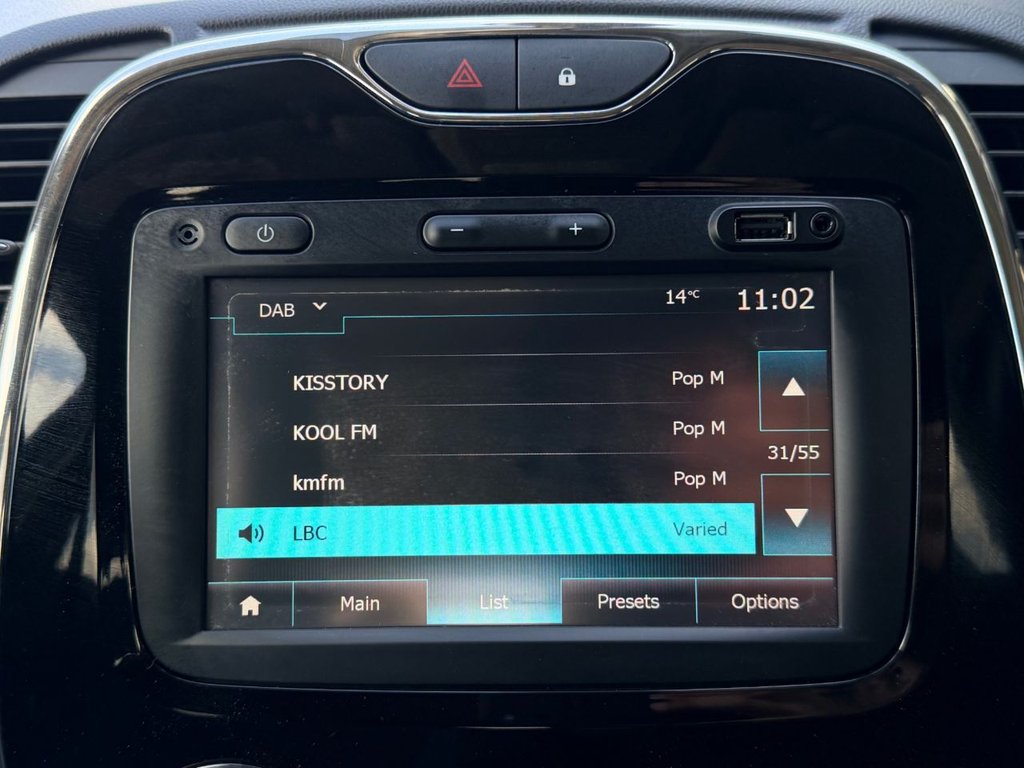 USED 2016 66 RENAULT CAPTUR 1.2 TCe ENERGY Dynamique S Nav SUV 5dr Petrol Auto Euro 6 (s/s) (120 ps) 7 Services|R.Sensor|NaV|Cruise Control