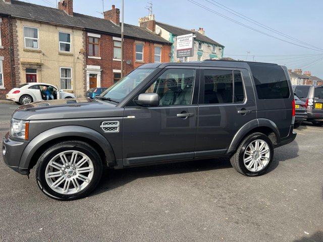 View our LAND ROVER DISCOVERY 4