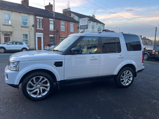 View our LAND ROVER DISCOVERY 4