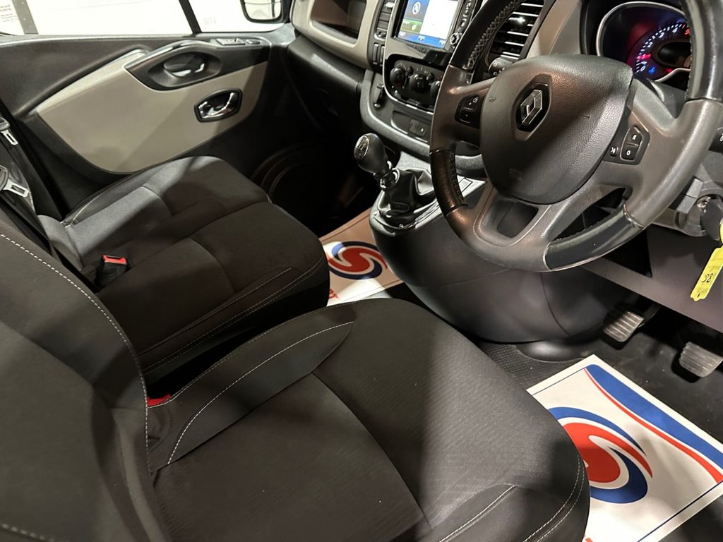 USED 2019 19 RENAULT TRAFIC 1.6 dCi 27 Premier Edition Panel Van 4dr Diesel Manual SWB Standard Roof Euro 6 (120 ps)/  two birth campervan  