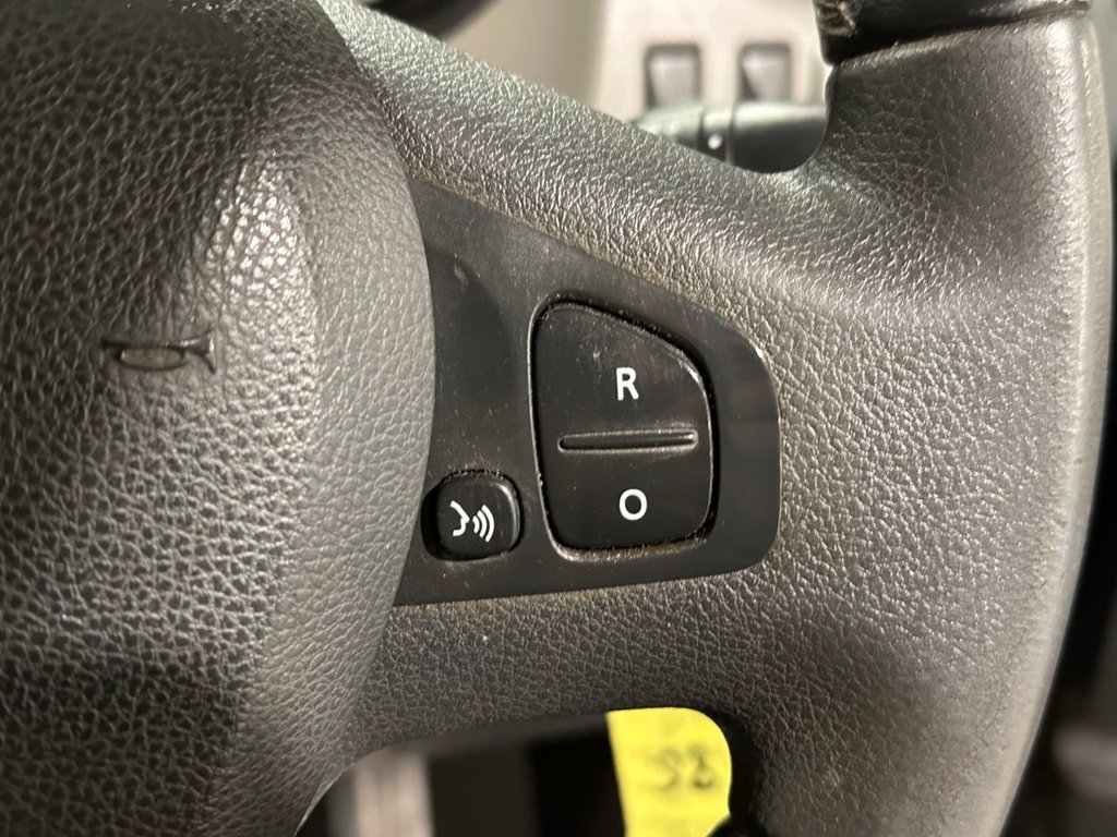 USED 2019 19 RENAULT TRAFIC 1.6 dCi 27 Premier Edition Panel Van 4dr Diesel Manual SWB Standard Roof Euro 6 (120 ps)/  two birth campervan  