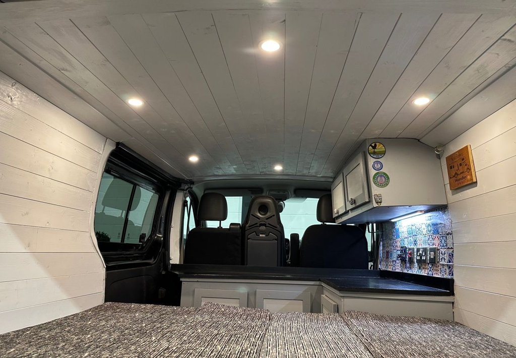 USED 2019 19 RENAULT TRAFIC 1.6 dCi 27 Premier Edition Panel Van 4dr Diesel Manual SWB Standard Roof Euro 6 (120 ps)/  two birth campervan  