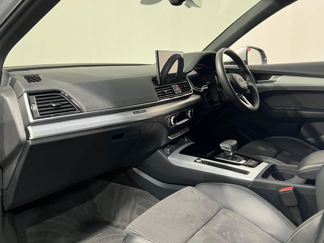View our AUDI Q5
