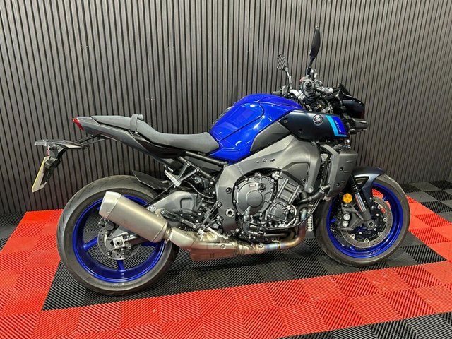 View our YAMAHA MT-10