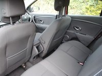 USED 2014 64 RENAULT MEGANE 1.5 dCi ENERGY Dynamique TomTom Hatchback 5dr Diesel Manual Euro 5 (s/s) (110 ps) www.suffolkcarcentre.co.uk - Located at Ilketshall