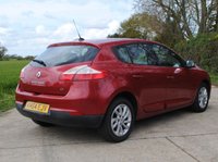 USED 2014 64 RENAULT MEGANE 1.5 dCi ENERGY Dynamique TomTom Hatchback 5dr Diesel Manual Euro 5 (s/s) (110 ps) www.suffolkcarcentre.co.uk - Located at Ilketshall