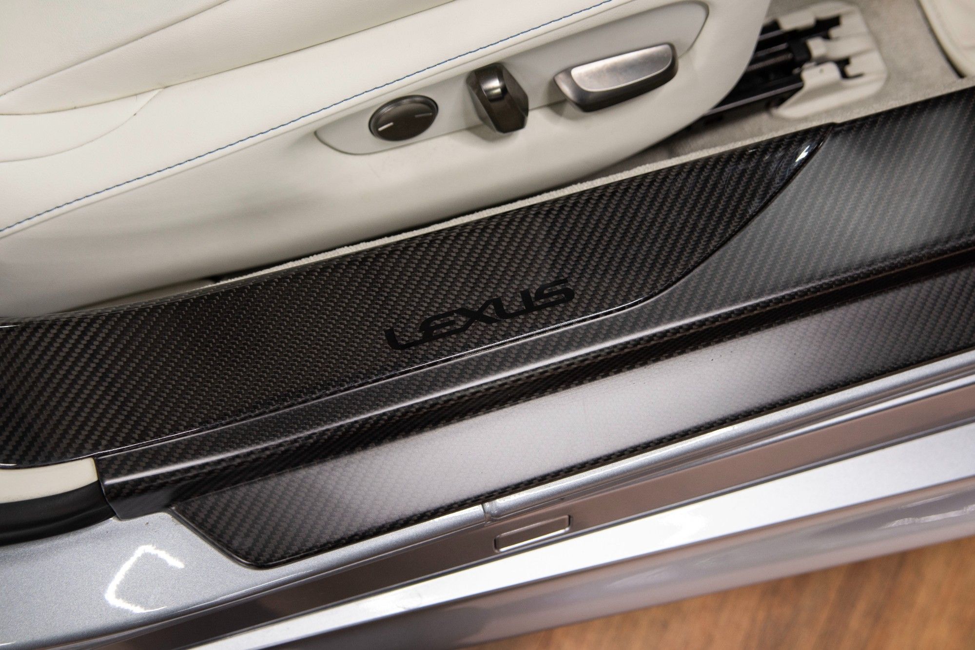 USED 2023 S LEXUS LC 5.0 500 V8 Regatta Inspiration Convertible  