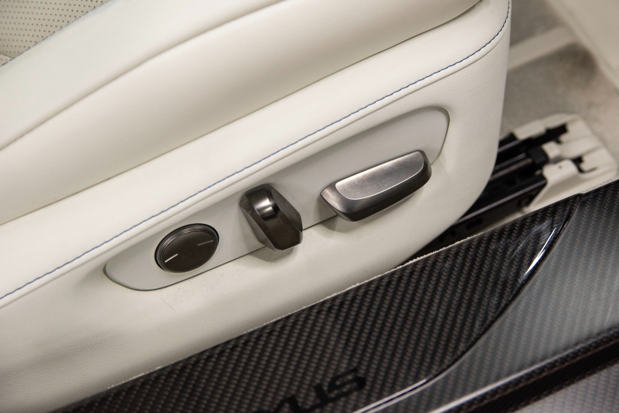 USED 2023 S LEXUS LC 5.0 500 V8 Regatta Inspiration Convertible  