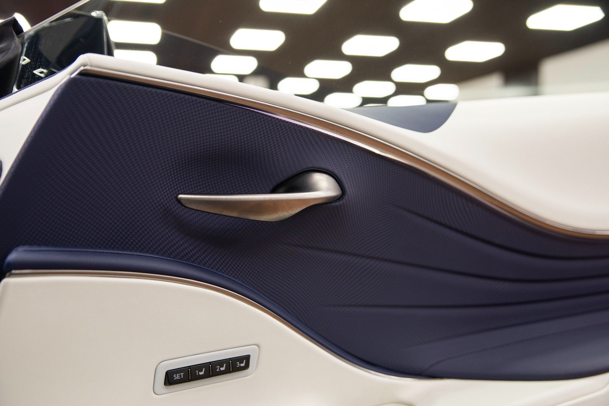 USED 2023 S LEXUS LC 5.0 500 V8 Regatta Inspiration Convertible  