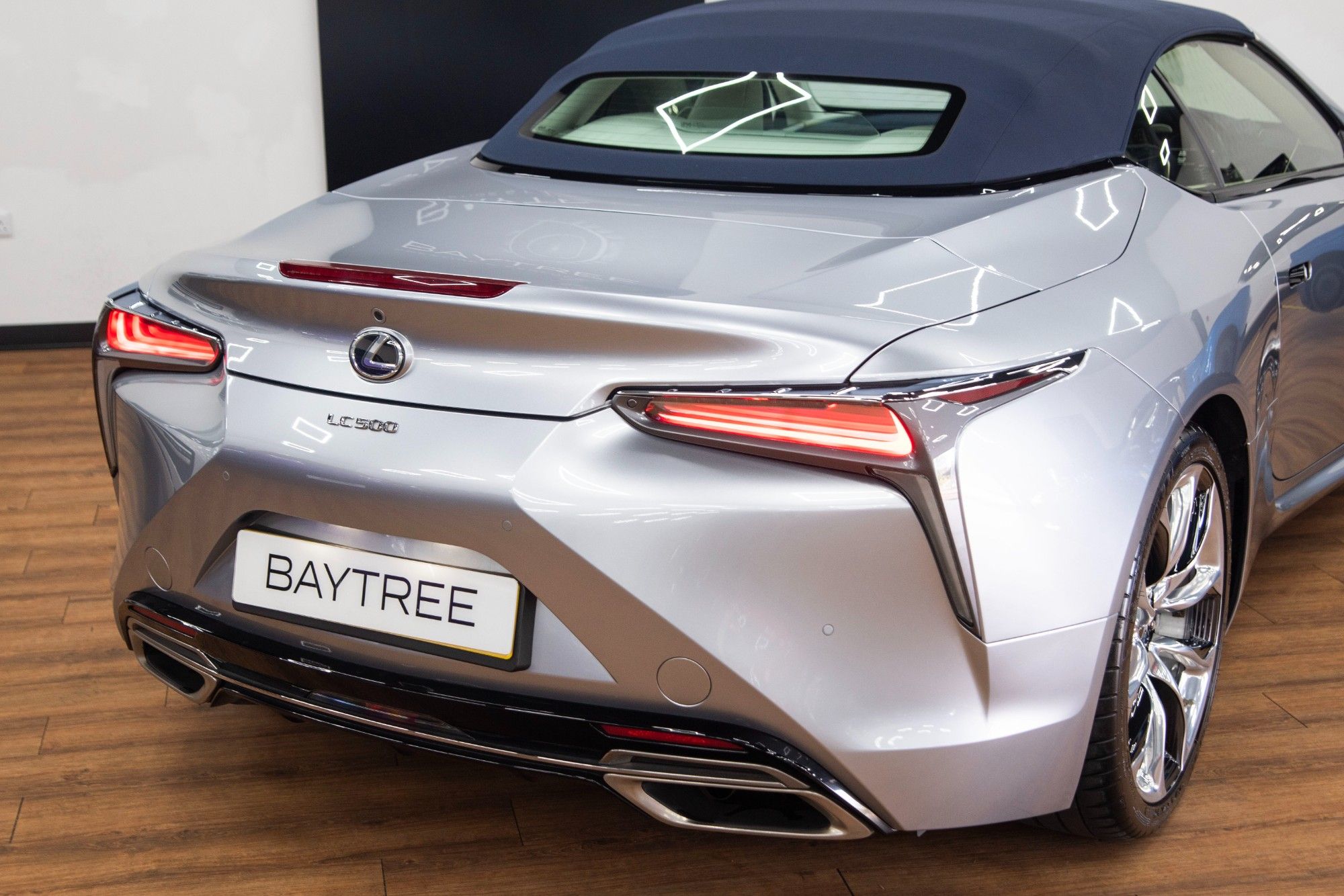 USED 2023 S LEXUS LC 5.0 500 V8 Regatta Inspiration Convertible  