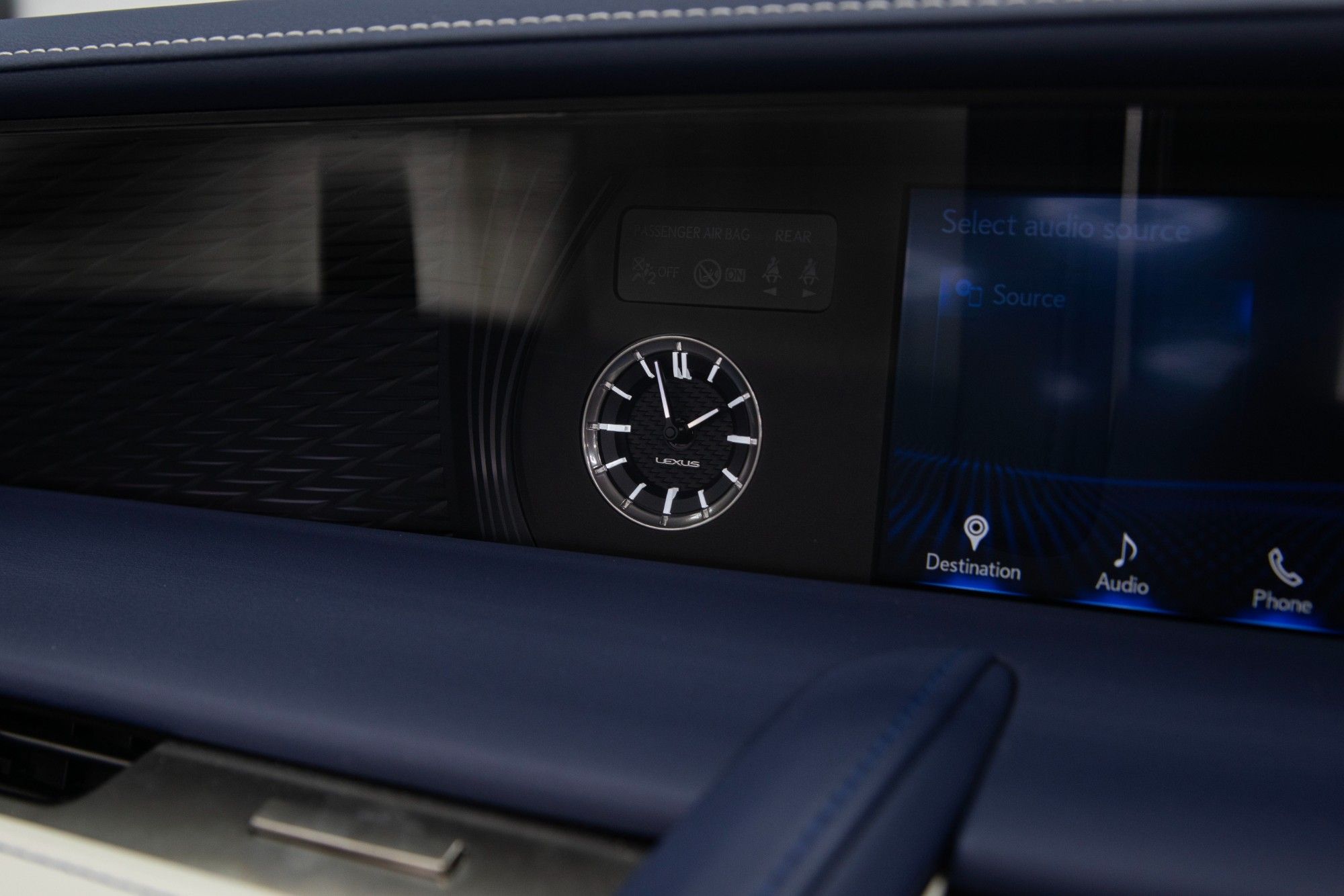 USED 2023 S LEXUS LC 5.0 500 V8 Regatta Inspiration Convertible  