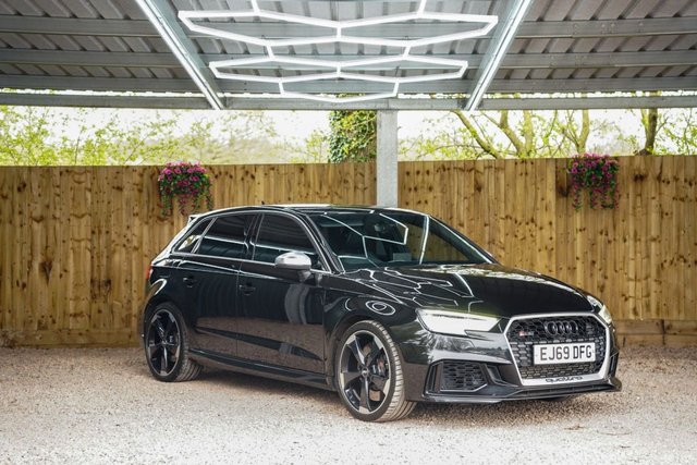 View our AUDI RS3
