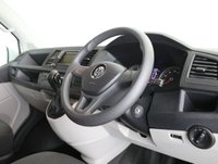 USED 2019 19 VOLKSWAGEN TRANSPORTER VOLKSWAGEN SHUTTLE T32 2.0 TDI 150 BMT LWB S DSG MINIBUS (8 SEATER) *RECENT FULL SERVICE/INC CAM BELT*