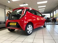USED 2018 18 TOYOTA AYGO 1.0 VVT-i x-play Hatchback 5dr Petrol Manual Euro 6 (68 ps) RED POP / DARK / LIGHT GREY CLOTH TRIM / AIRCON / ELECTRIC FRONT WINDOWS / ELECTRIC DOOR MIRRORS / DAB FM AM TUNER / BLUETOOTH / AUX / USB / SMARTPHONE INTEGRATION LINK / REAR PARKING CAMERA / FITTED RUBBER MATS / SERVICE HISTORY