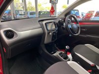USED 2018 18 TOYOTA AYGO 1.0 VVT-i x-play Hatchback 5dr Petrol Manual Euro 6 (68 ps) RED POP / DARK / LIGHT GREY CLOTH TRIM / AIRCON / ELECTRIC FRONT WINDOWS / ELECTRIC DOOR MIRRORS / DAB FM AM TUNER / BLUETOOTH / AUX / USB / SMARTPHONE INTEGRATION LINK / REAR PARKING CAMERA / FITTED RUBBER MATS / SERVICE HISTORY