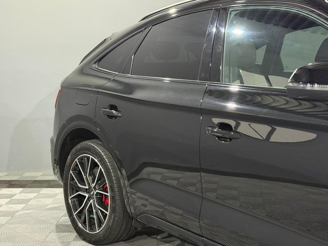 View our AUDI Q5