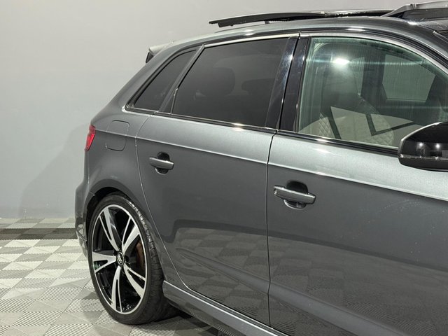 View our AUDI RS3