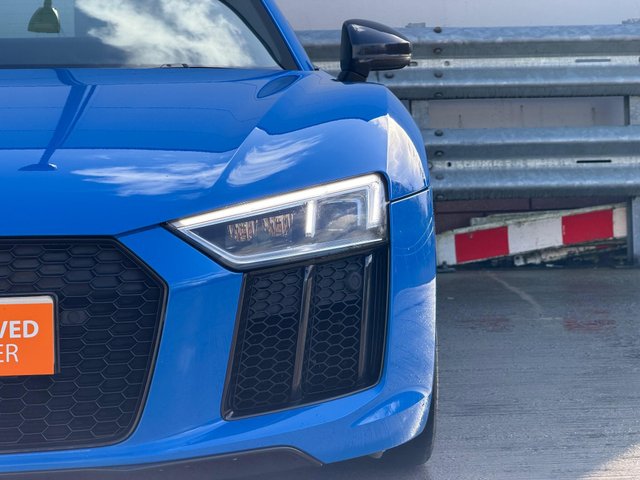 View our AUDI R8
