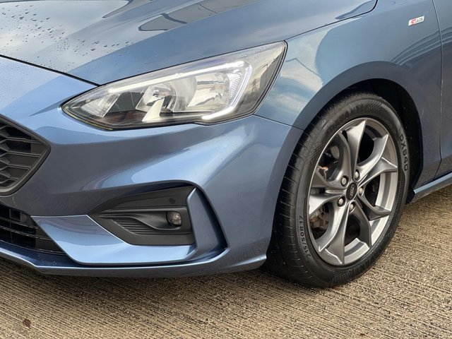 View our FORD FOCUS