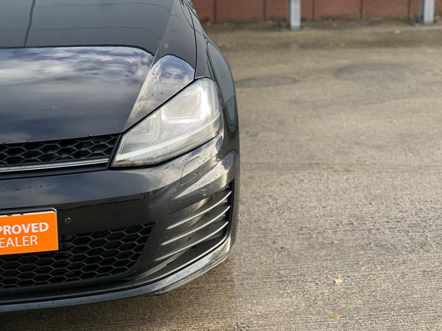 View our VOLKSWAGEN GOLF