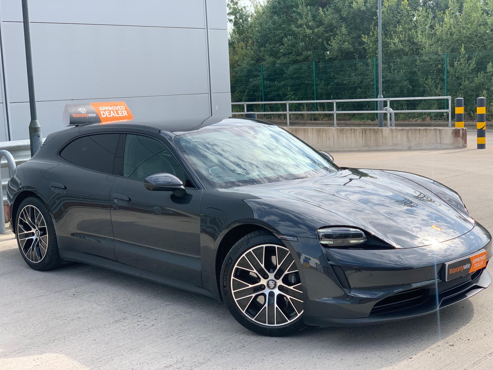2022 PORSCHE TAYCAN