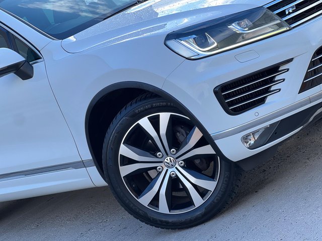 View our VOLKSWAGEN TOUAREG