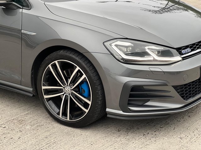 View our VOLKSWAGEN GOLF