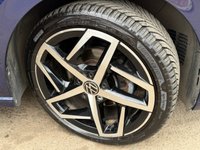USED 2021 21 VOLKSWAGEN GOLF 2.0 TDI Style Hatchback 5dr Diesel DSG Euro 6 (s/s) (150 ps) 