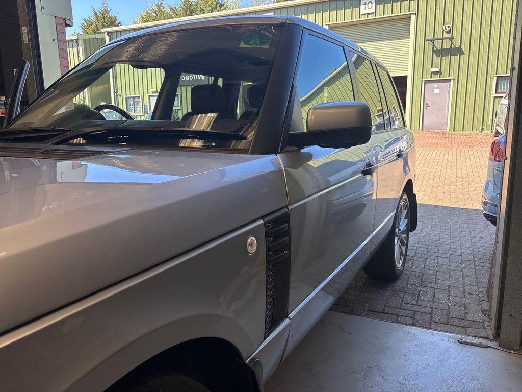 USED 2011 11 LAND ROVER RANGE ROVER 4.4 TD V8 Vogue SE SUV 5dr Diesel Auto 4WD Euro 5 (313 bhp) BLIND SPOT|REAR COMFORT PACK
