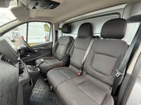 USED 2023 23 RENAULT TRAFIC 2.0 dCi Blue SL30 Extra Panel Van 5dr Diesel Manual L1 H1 Euro 6 (s/s) (130 ps) 