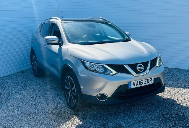 View our NISSAN QASHQAI