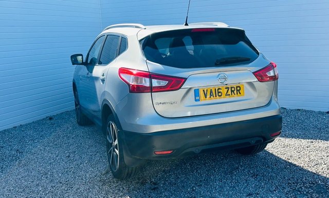 View our NISSAN QASHQAI