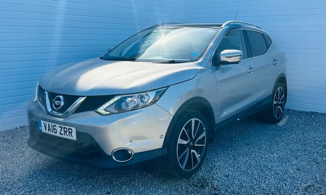 View our NISSAN QASHQAI