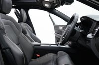 USED 2022 22 VOLVO XC60 2.0 B4 MHEV R-Design Pro SUV 5dr Diesel Hybrid Auto AWD Euro 6 (s/s) (197 ps) 