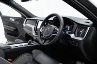 USED 2022 22 VOLVO XC60 2.0 B4 MHEV R-Design Pro SUV 5dr Diesel Hybrid Auto AWD Euro 6 (s/s) (197 ps) 