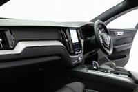 USED 2022 22 VOLVO XC60 2.0 B4 MHEV R-Design Pro SUV 5dr Diesel Hybrid Auto AWD Euro 6 (s/s) (197 ps) 