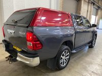 USED 2020 20 TOYOTA HI-LUX DOUBLE CAB 2.4 D-4D Invincible 150ps Auto (MY2016-2020) 
