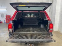 USED 2020 20 TOYOTA HI-LUX DOUBLE CAB 2.4 D-4D Invincible 150ps Auto (MY2016-2020) 