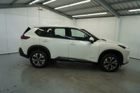 USED 2024 24 NISSAN X-TRAIL 1.5 h e-POWER Acenta Premium SUV 5dr Petrol Hybrid Auto Euro 6 (s/s) (204 ps) 7 chairs, Metallic White, Service History