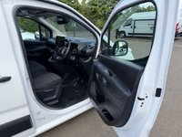 USED 2022 72 TOYOTA PROACE CITY 1.5 BlueHDi Icon Short Panel Van 5dr Diesel Manual SWB Euro 6 (s/s) (100 bhp) 1 OWNER ONLY 30K AIR CON REVERSE CAMERA 6 SPEED COMES WITH 1 YEARS MOT AND SERVICE